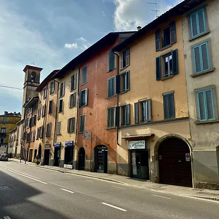 Casetta Margherita - Strategic Position Daire Bergamo